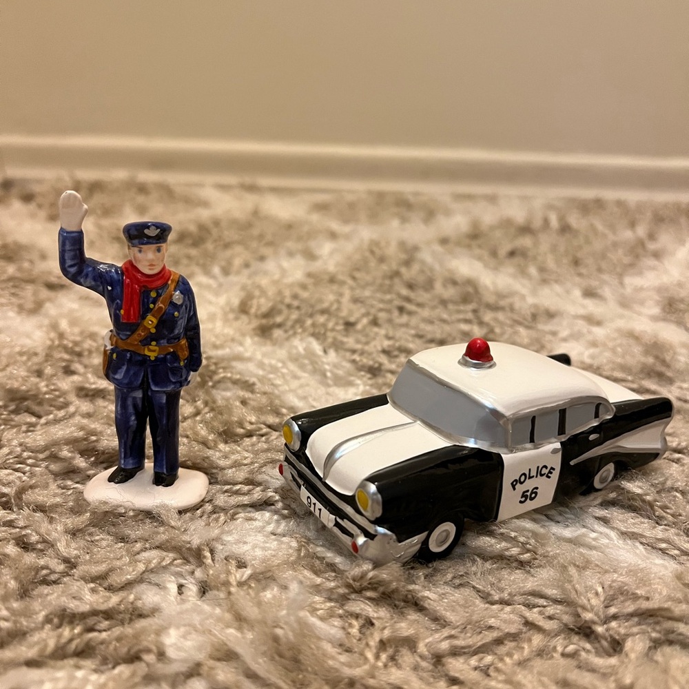 Department 56 Snow Village “Calling All Cars”